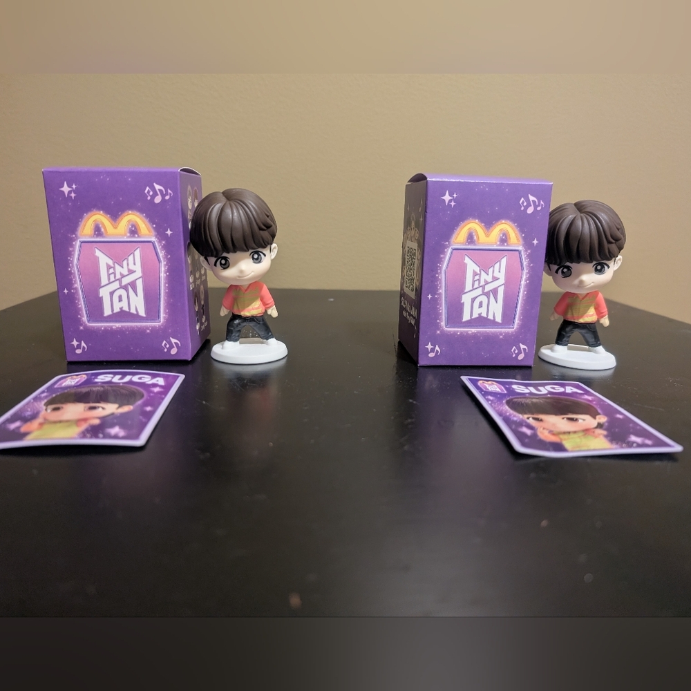 TinyTAN Suga Figurine Set with Cards